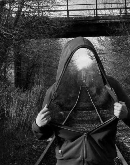Oče, ki ljubi: ISKANJE ŽIVLJENJSKE MOČI IN LJUBEZNI DO ŽIVLJENJA JE SAMO POL ZDRAVJA. (Foto: Pinterest)
