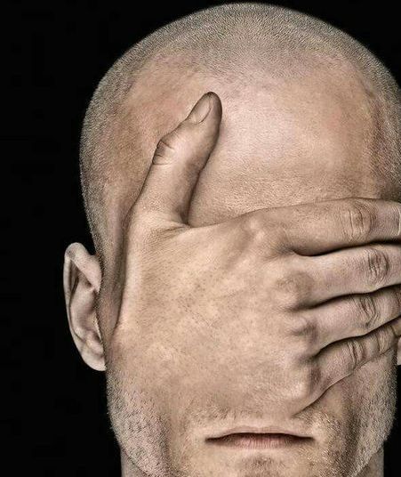 Oče, ki ljubi: SVOBODNO VOLJO IZGUBIMO, KO NE ODPUSTIMO DRUGEMU, KO NE VIDIMO NAPREJ, KO NIMAMO LJUBEZNI, KO SE IŠČEMO V UŽITKIH, KI NISO NAŠI (SPOLNOST, HRANA, OMAMA, UŽITKI IZ SILE, NE LJUBEZNI), KO SMO DRUGAČNI PO VIDEZU IN SPOSOBNOSTIH, KO NIMAMO DENARJA, KO NIMAMO ZDRAVJA. (Foto: Pinterest)