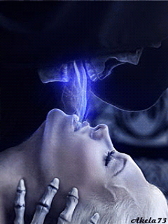 Oče, ki ljubi: V PANDEMIJAH ZDAJ UMIRAJO TISTI, KI IMAJO DRUGE RAJE KOT SEBE ZARADI MOČI, NE LJUBEZNI. (GIF: Pinterest)
